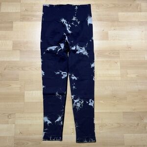 Stylish Navy Tie-Dye Leggings